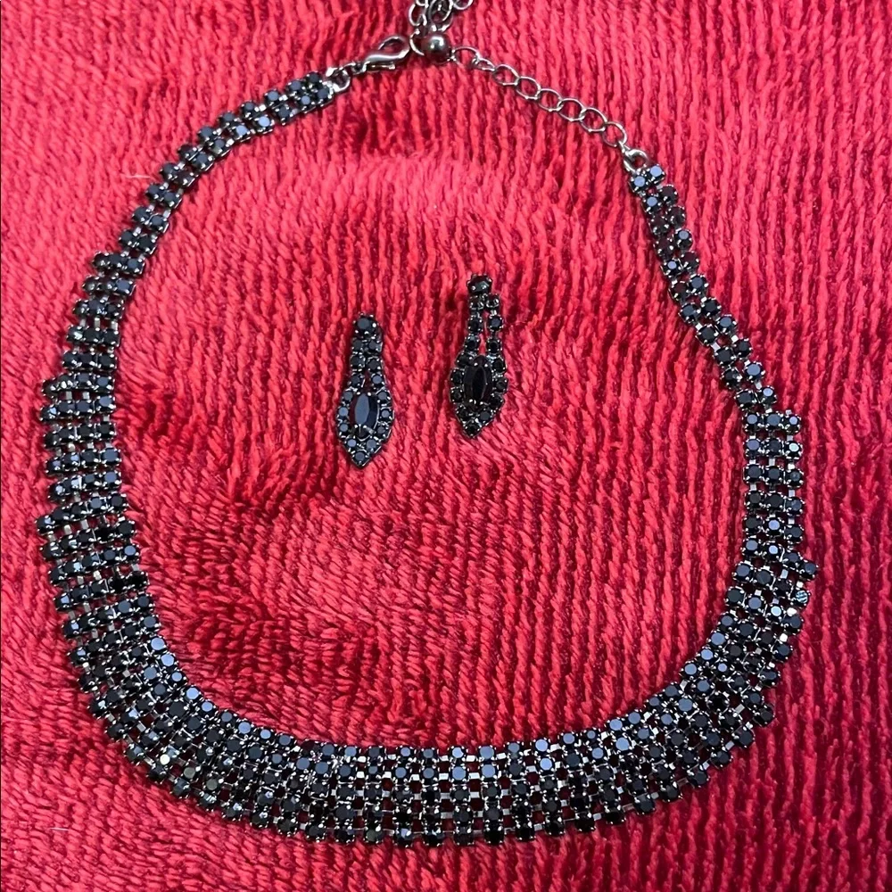 Vintage Black Crystal Necklace and Earring Set
